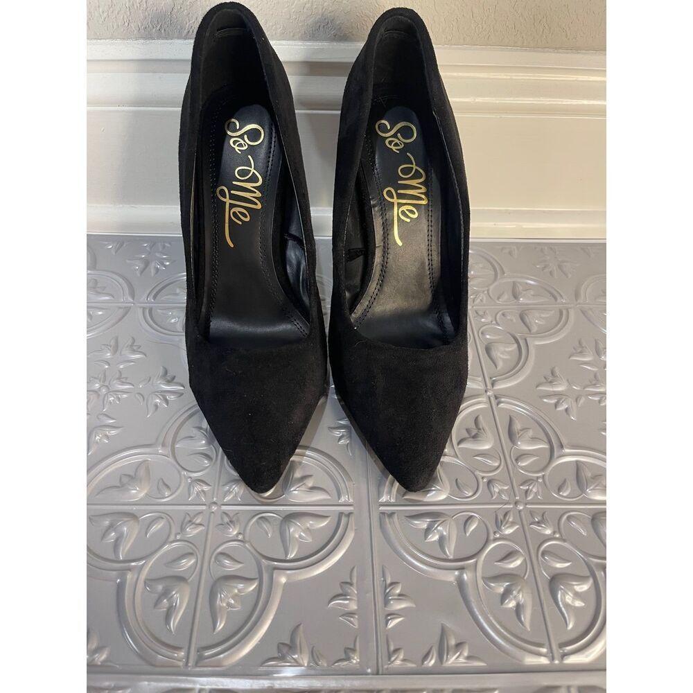 So Me size 8 black suede heels